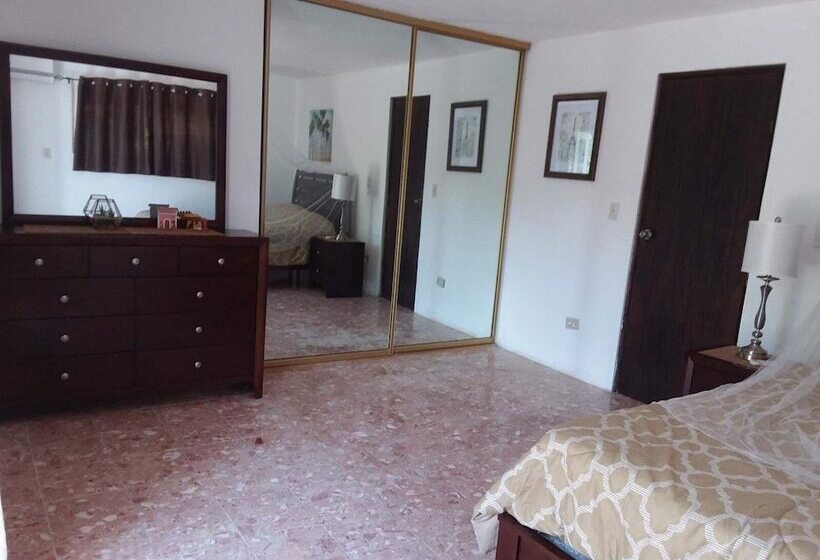 پانسیون Casa Luna