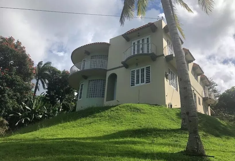 پانسیون Casa Luna