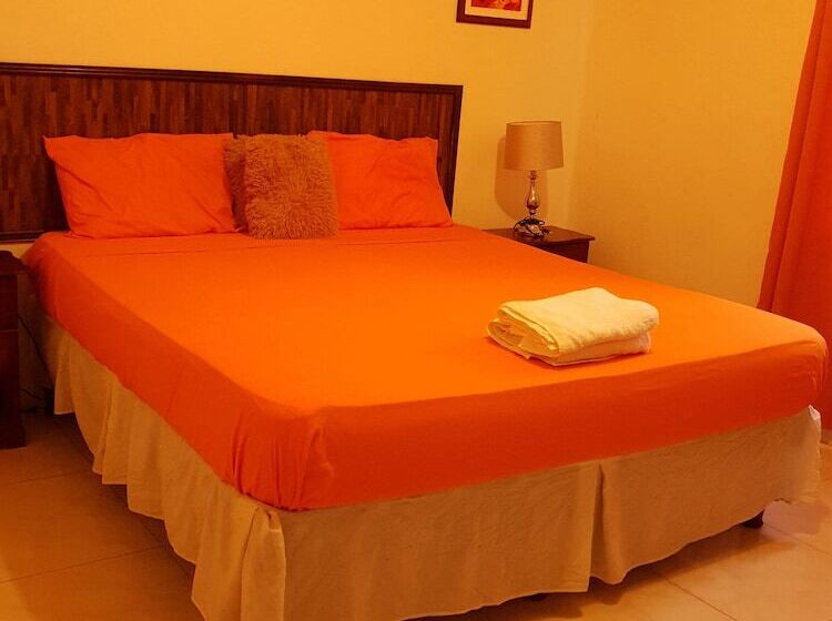 پانسیون El Monte