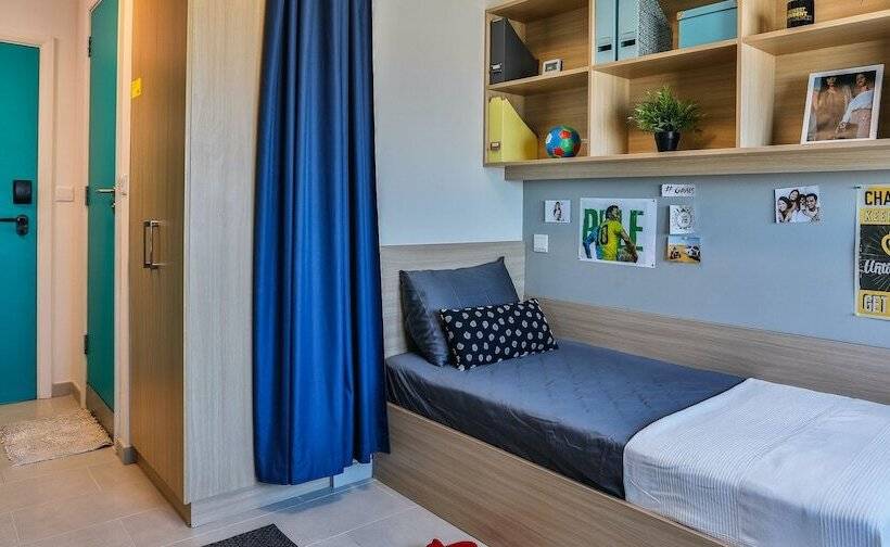 Пансион Ensuite Rooms And Studios   Dubai