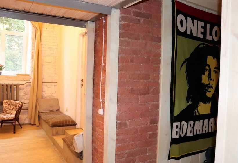 ペンション Kraft Creative