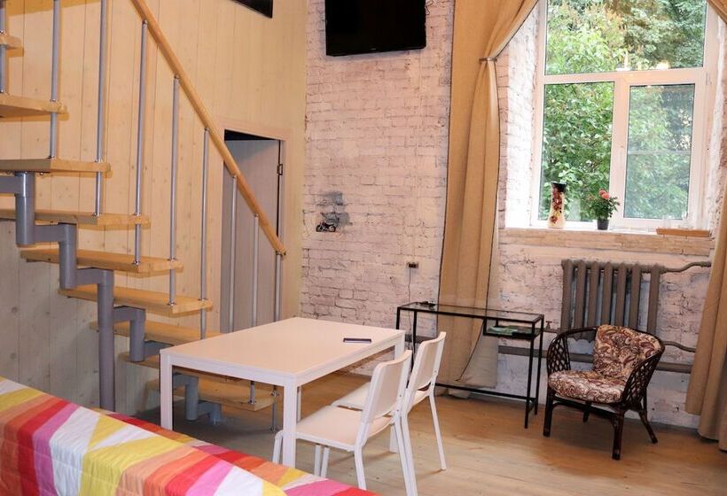 ペンション Kraft Creative