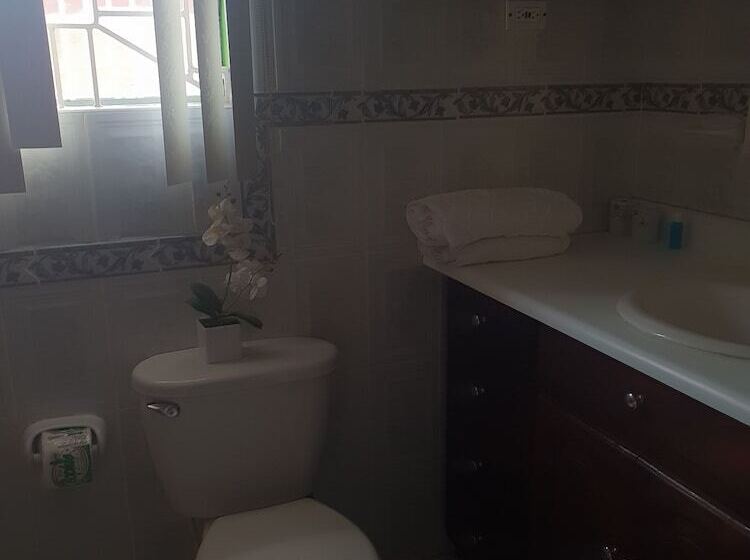 Pensión Tranquility At Blissett