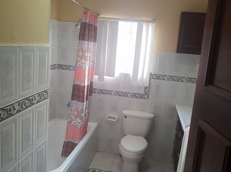 Pensión Tranquility At Blissett