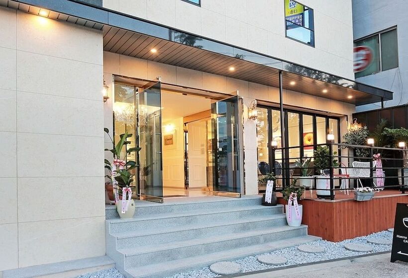 پانسیون Ulsan Dalbit Eunhasu Guest House