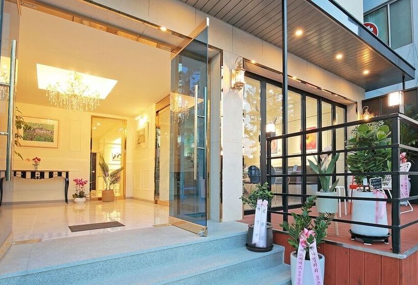 پانسیون Ulsan Dalbit Eunhasu Guest House