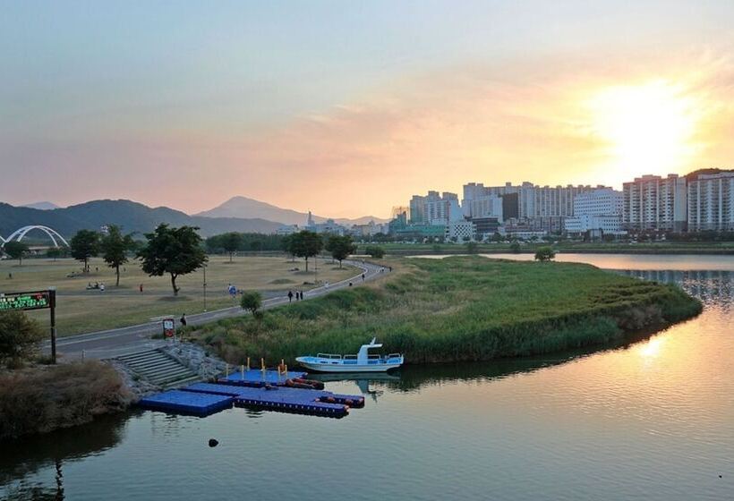 پانسیون Ulsan Dalbit Eunhasu Guest House