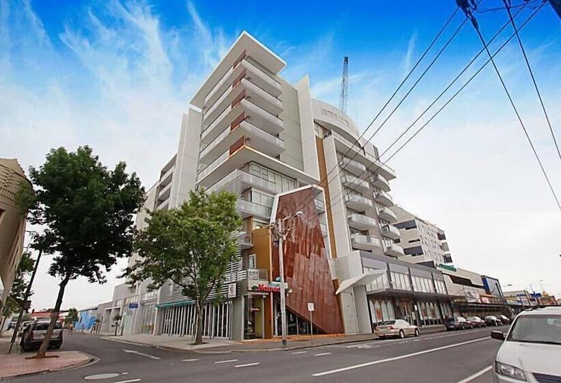 Sub Penthouse On Barkly Street