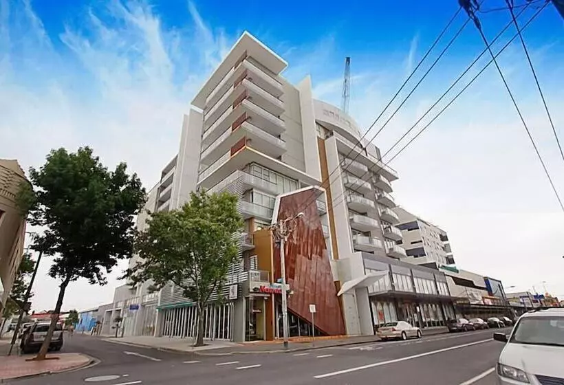 Sub Penthouse On Barkly Street