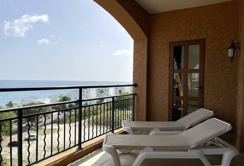 The Hotel Porto Cupecoy