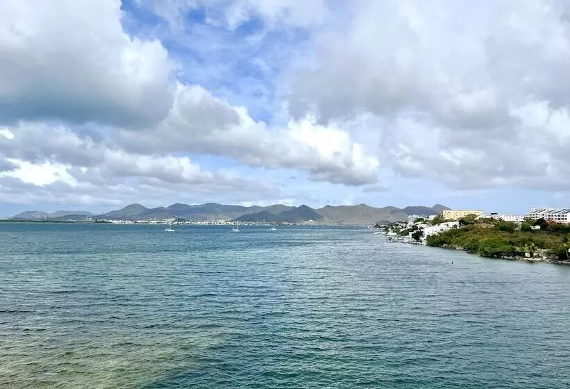 The Hotel Porto Cupecoy