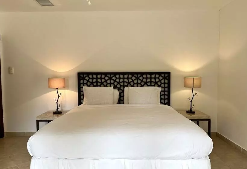 The Hotel Porto Cupecoy