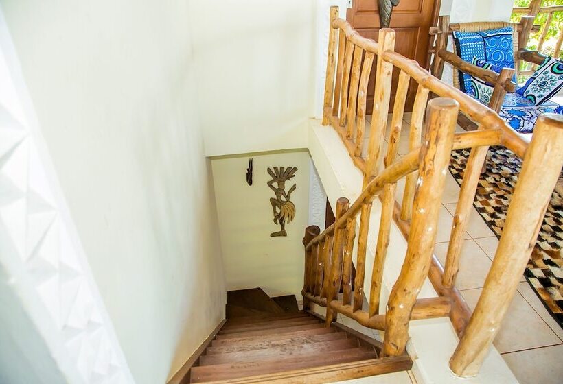 Villakwetu Cottages Diani Beach