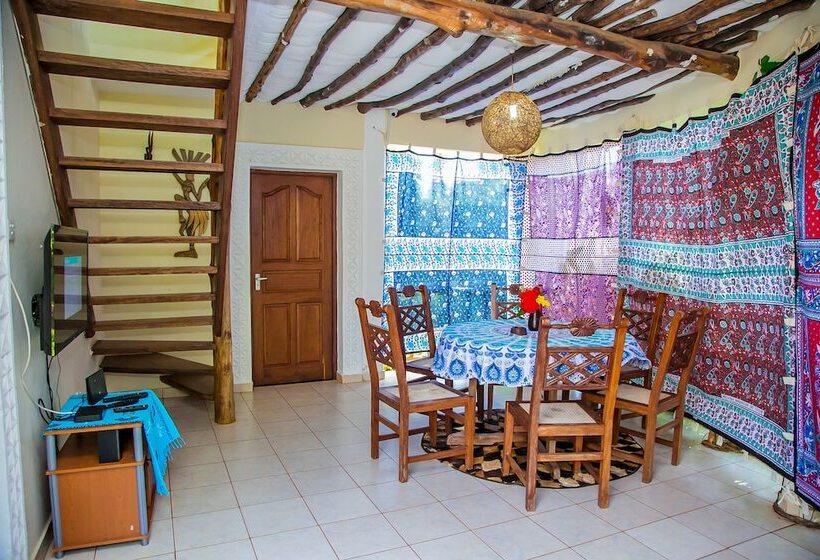 Villakwetu Cottages Diani Beach