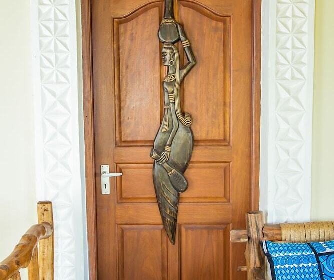 Villakwetu Cottages Diani Beach