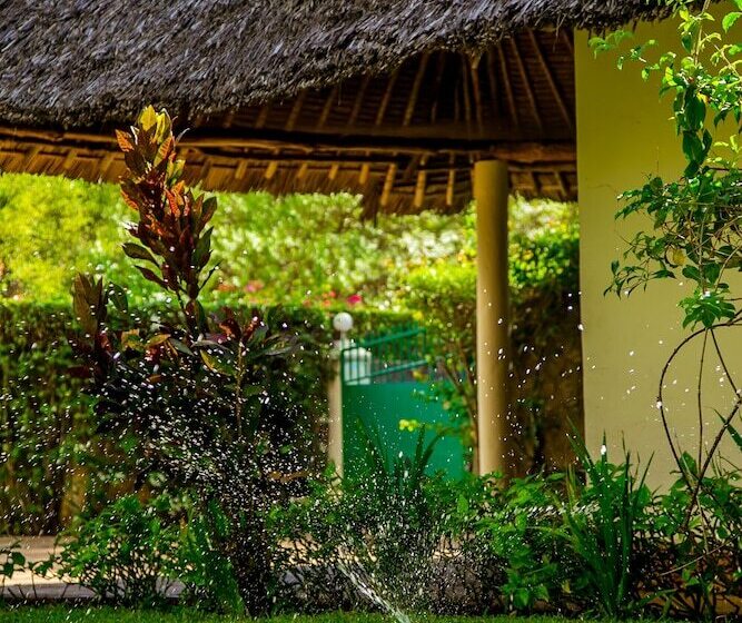 Villakwetu Cottages Diani Beach