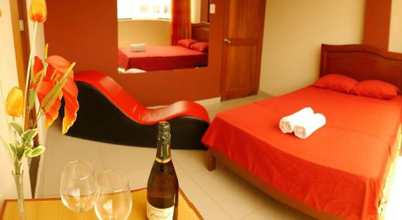 فندق صغير Hostal Las Palmeras