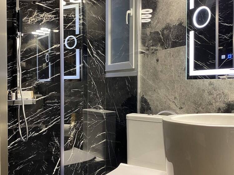 Athens Warehouse Boutique Hotel & Suites