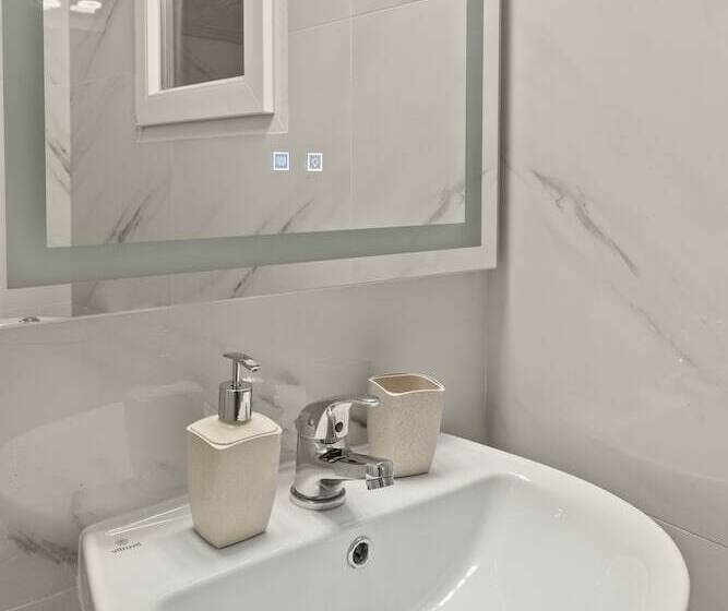 Athens Warehouse Boutique Hotel & Suites