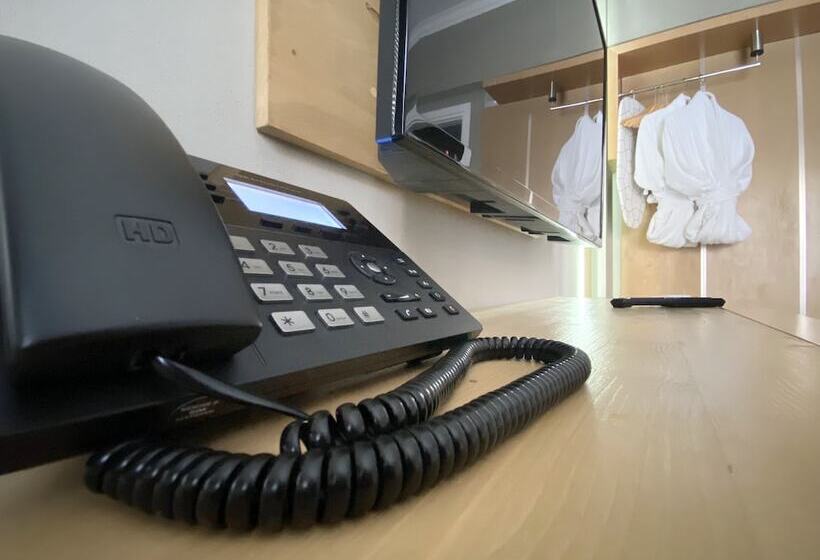 Athens Warehouse Boutique Hotel & Suites