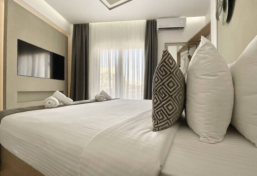 Athens Warehouse Boutique Hotel & Suites