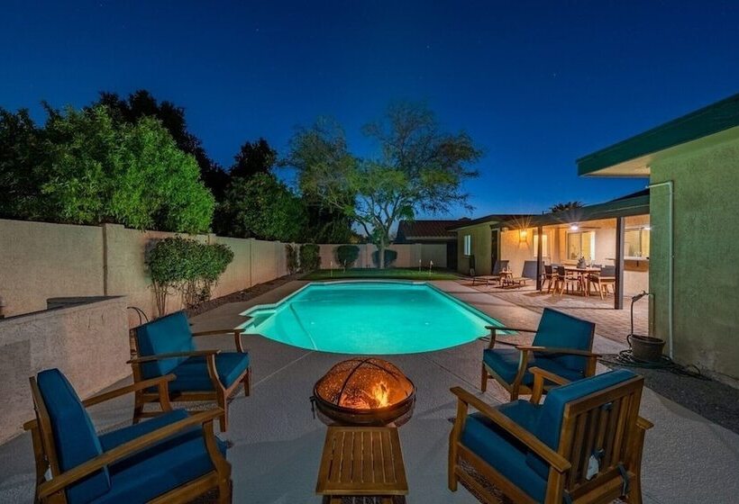 Entertainers Dream! 4 Bdrm / Htd Pool/ Games!