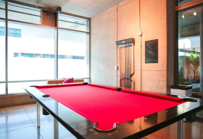 Fully Furnished Suites Staple Center