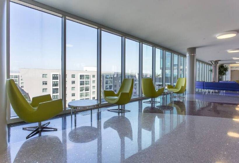 Heaven On Hollywood Boulevard Furnished Apartments