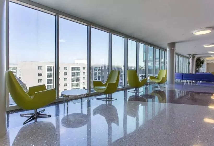 Heaven On Hollywood Boulevard Furnished Apartments