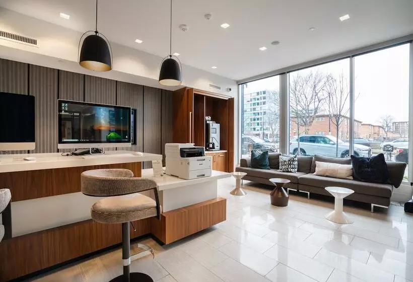 Heaven On Hollywood Boulevard Furnished Apartments