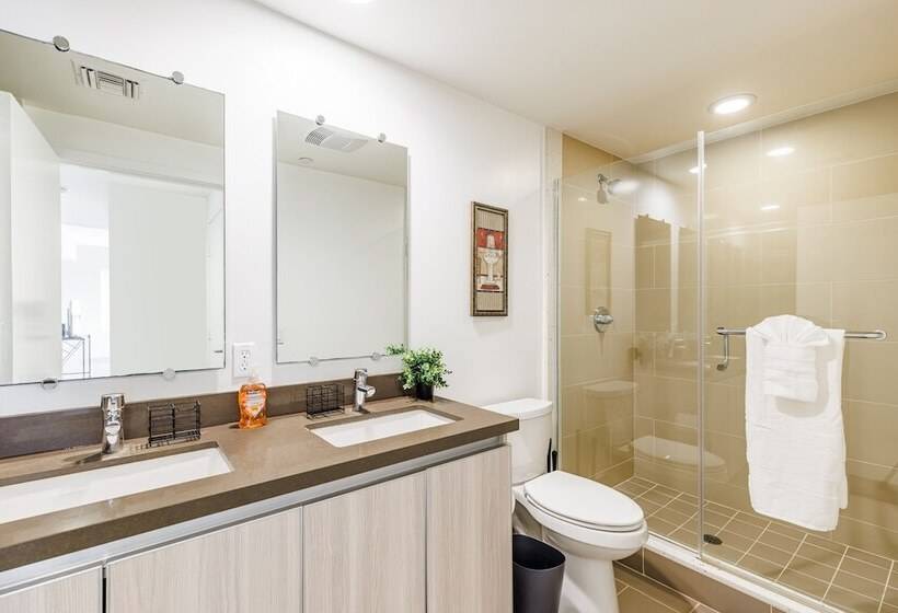 Heaven On Hollywood Boulevard Furnished Apartments