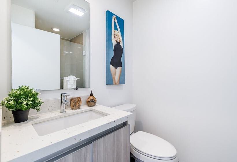 Heaven On Hollywood Boulevard Furnished Apartments