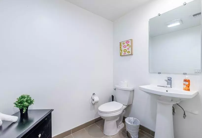 Heaven On Hollywood Boulevard Furnished Apartments