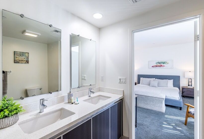 Heaven On Hollywood Boulevard Furnished Apartments