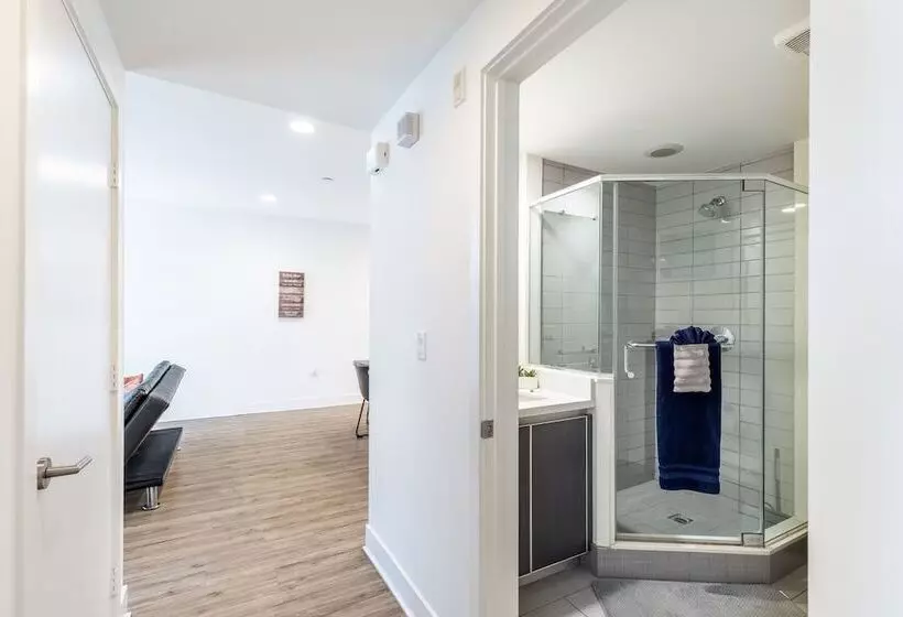 Heaven On Hollywood Boulevard Furnished Apartments