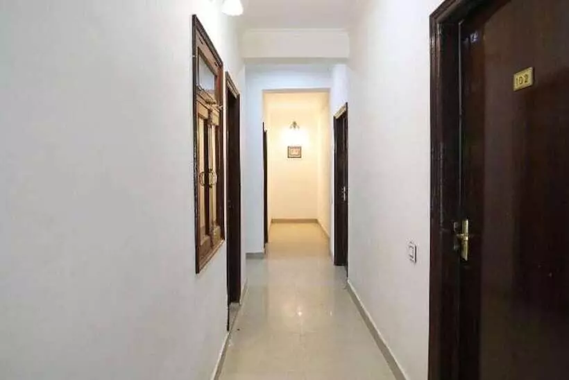 ホテル Goroomgo M M Guest House Howrah Kolkata