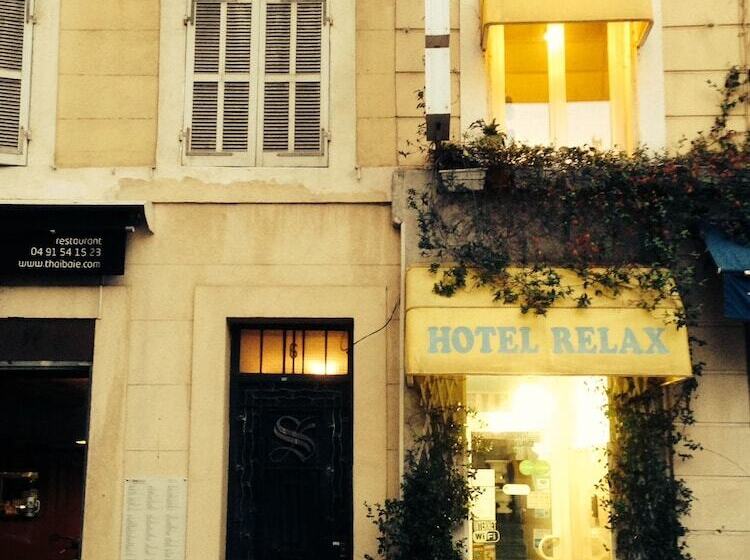 هتل Hôtel Relax