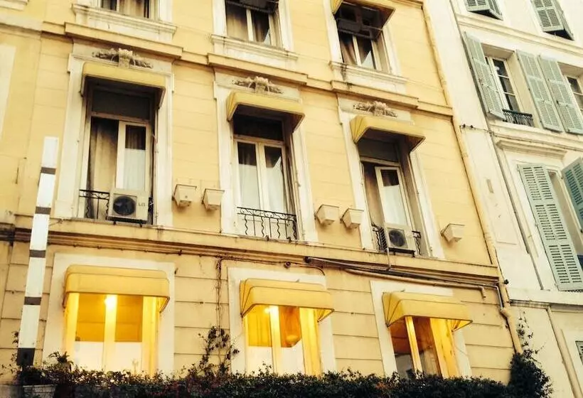 ホテル Hôtel Relax
