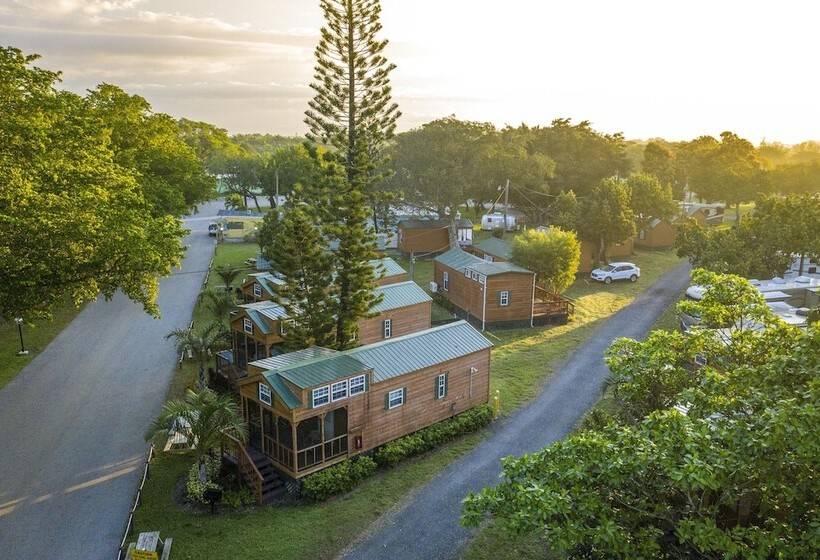 هتل Miami Everglades Rv Resort