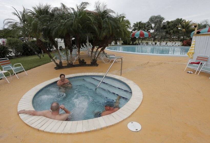هتل Miami Everglades Rv Resort