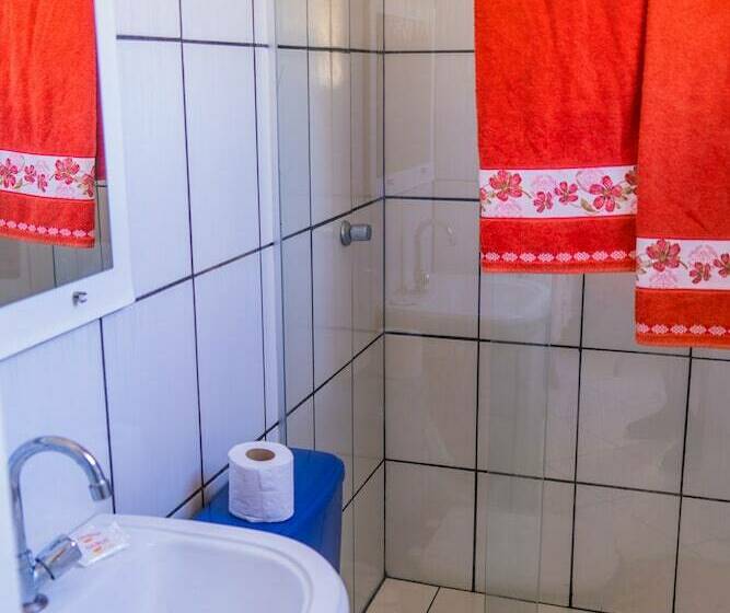 فندق Pousada Praia Do Ribeiro