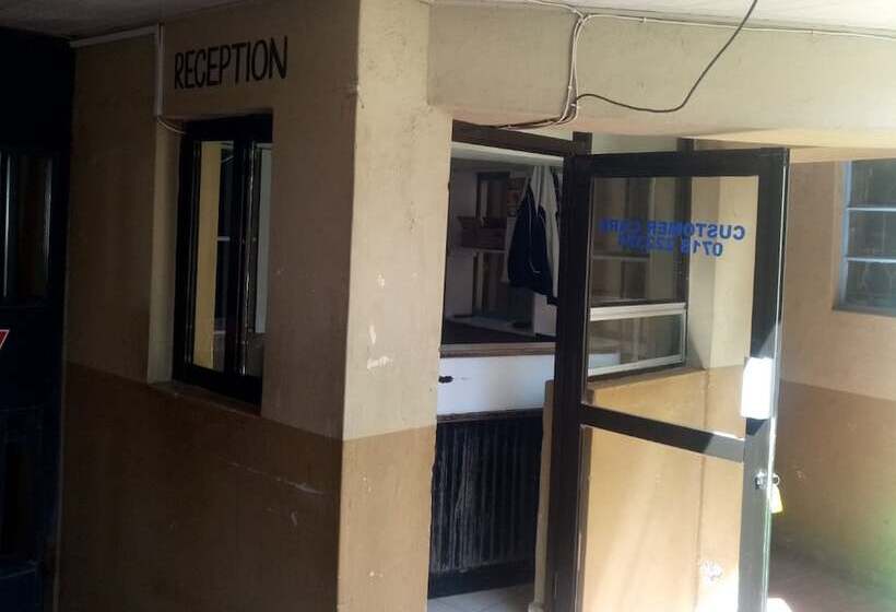 ホテル Relax Safari