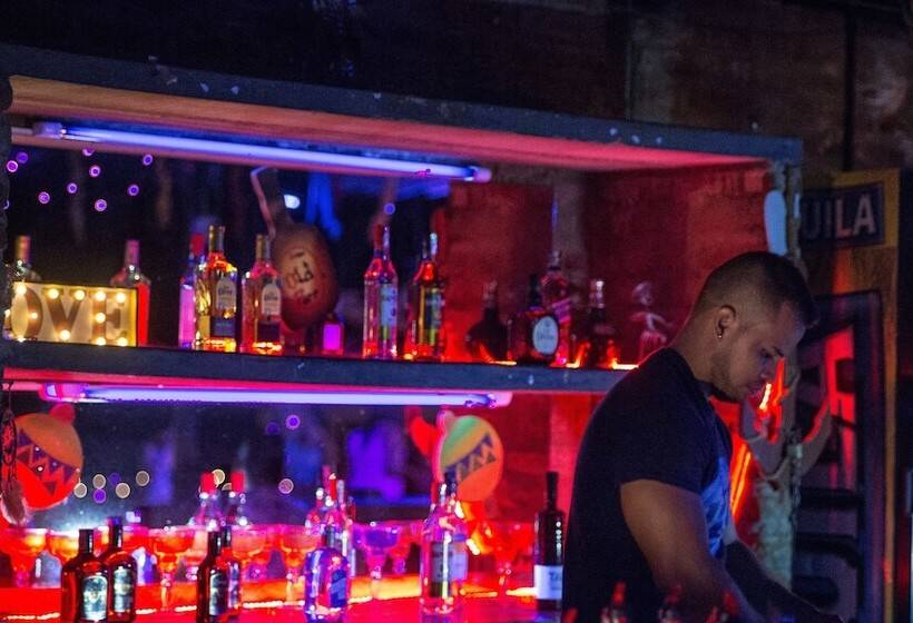 هتل Restaurante Bar Mirador De Taganga