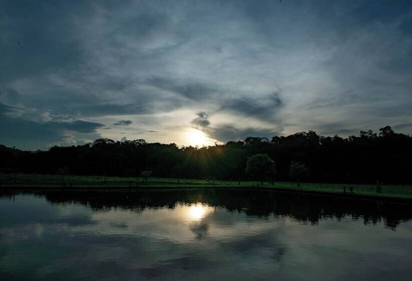 교외 호텔 Fazenda Vale Da Cachoeira