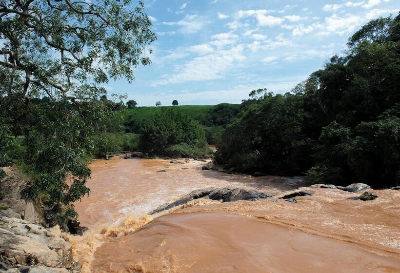 교외 호텔 Fazenda Vale Da Cachoeira