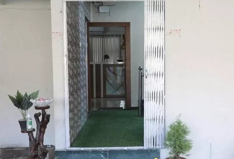 Hotelli Satyam Residency