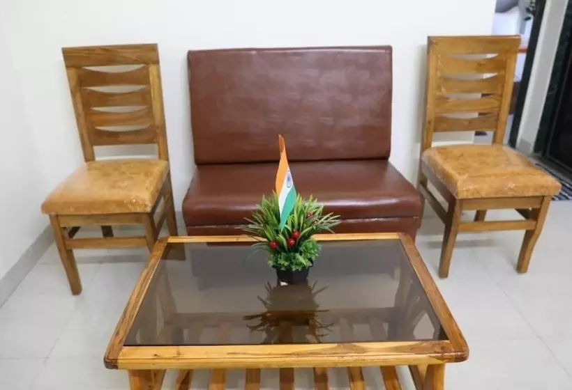 Hotelli Satyam Residency