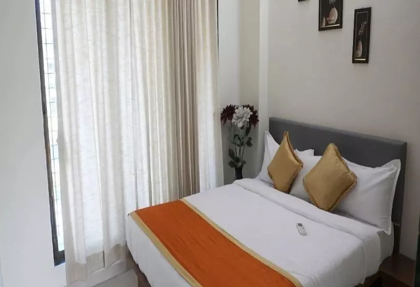 Hotelli Satyam Residency