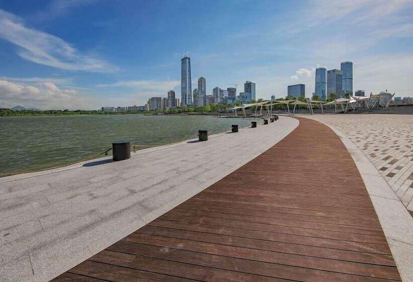 Hotel Shenzhen Bay Emerald Passion Man