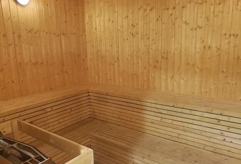 Japanese Home Hello Kitty   Hostel